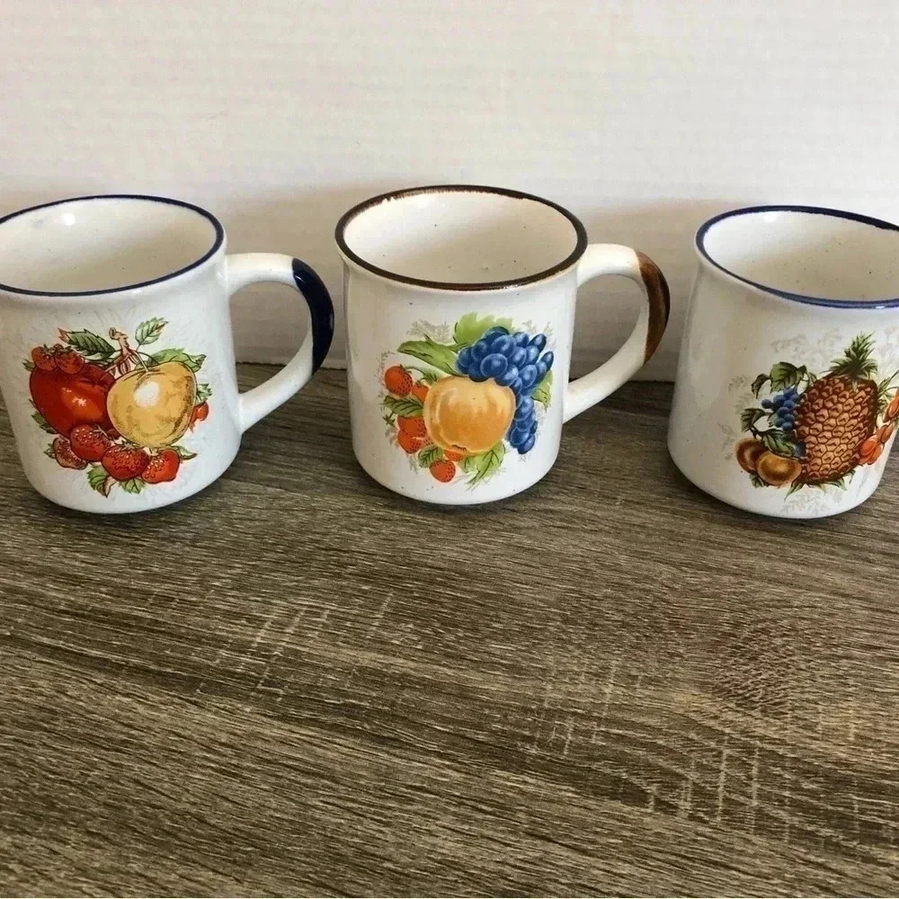 Vtg Fruit Design Mugs